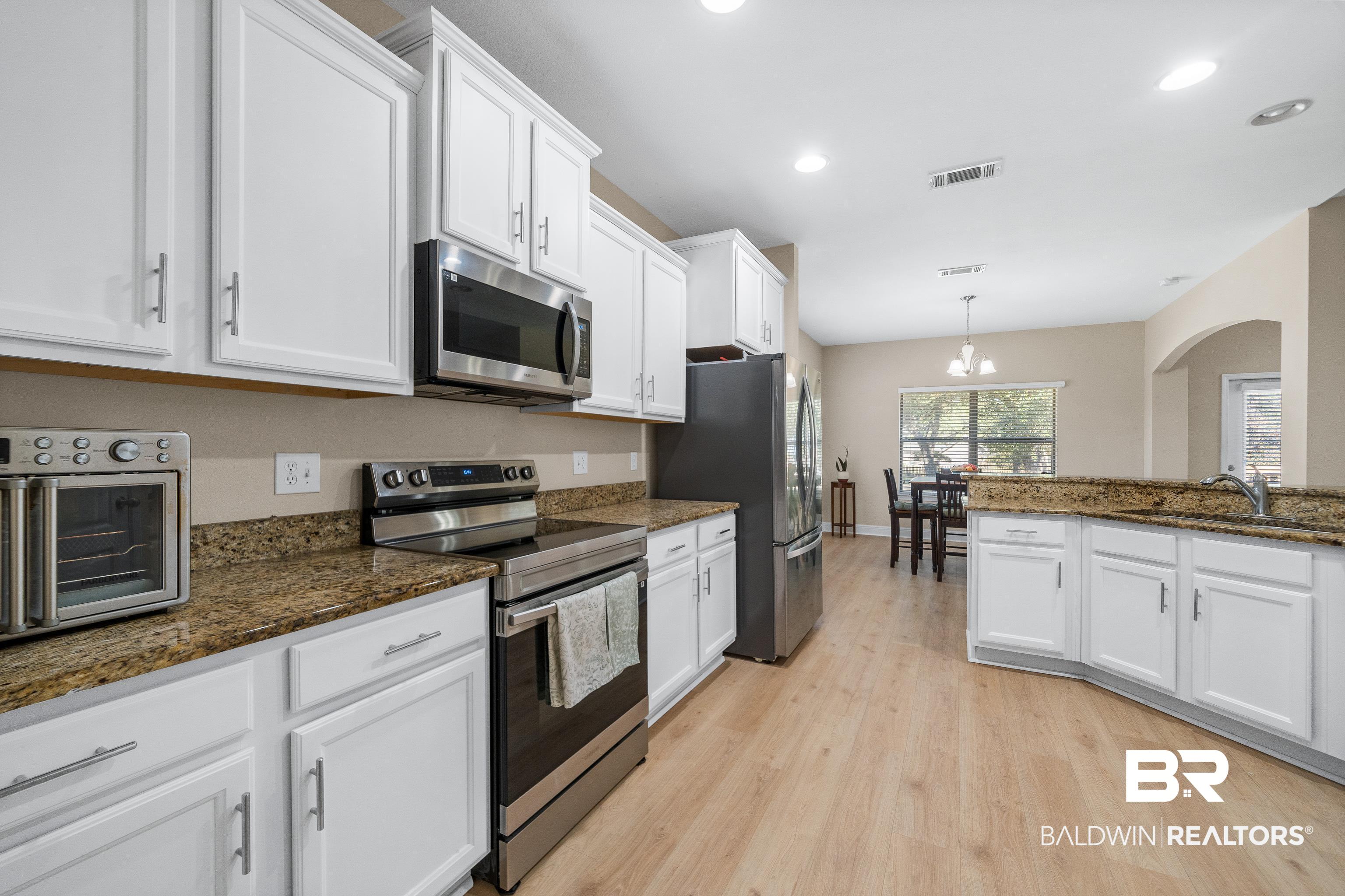 23295 Dundee Circle Foley, AL 36535 - Photo 12 of 36
