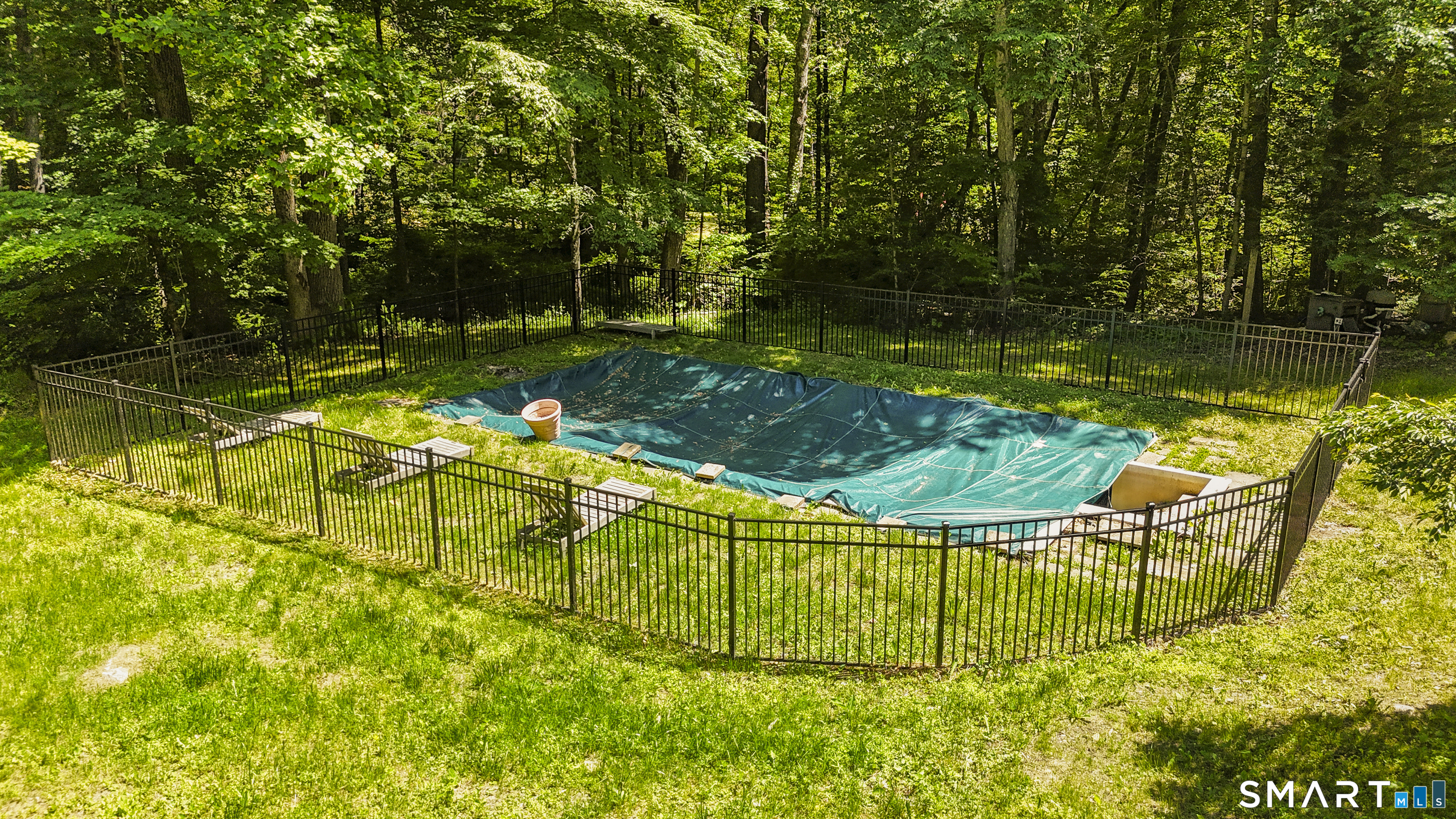 33 Old Stagecoach Road Redding, CT 06896 - Photo 40 of 40