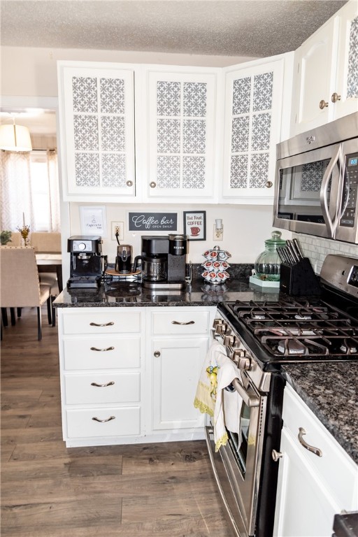 521 Front Street Woonsocket, RI 02895 - Photo 9 of 26 Kitchen