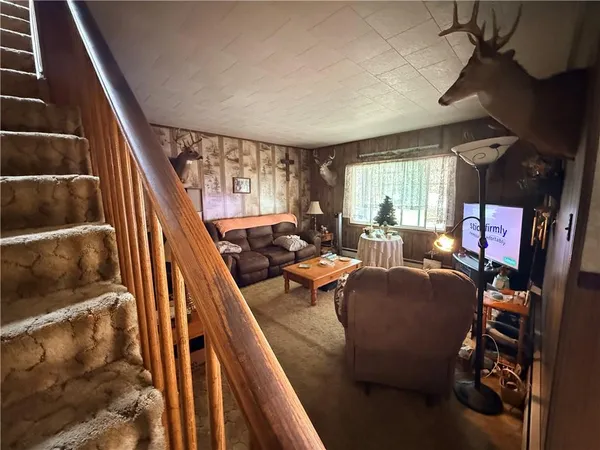 $129,900 | 1302 5th Avenue, Ford City, PA 16226