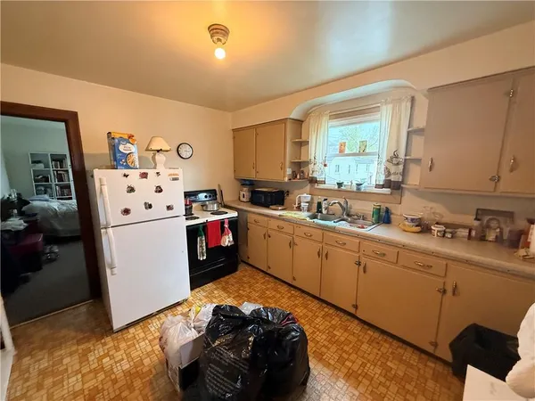 $129,900 | 1302 5th Avenue, Ford City, PA 16226