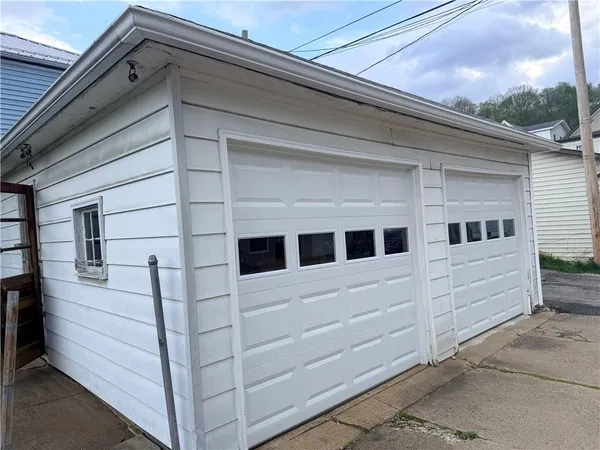 $129,900 | 1302 5th Avenue, Ford City, PA 16226
