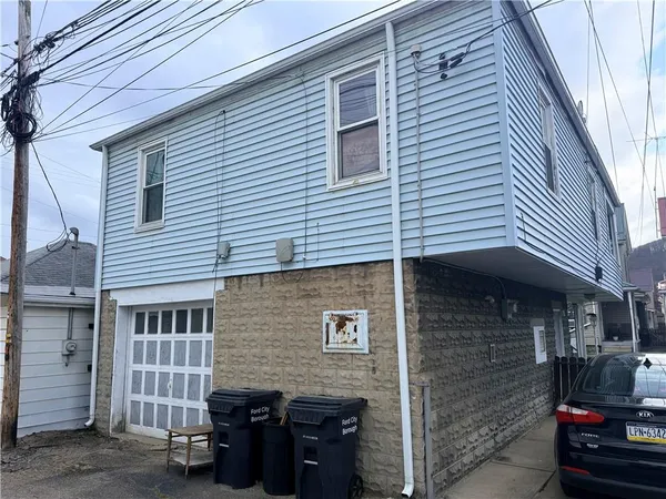 $129,900 | 1302 5th Avenue, Ford City, PA 16226