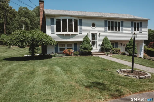 $425,000 | 151 Bear Path Road, Hamden, CT 06514