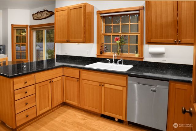 $594,000 | 9517 208th Avenue East, Lake Tapps, WA 98391