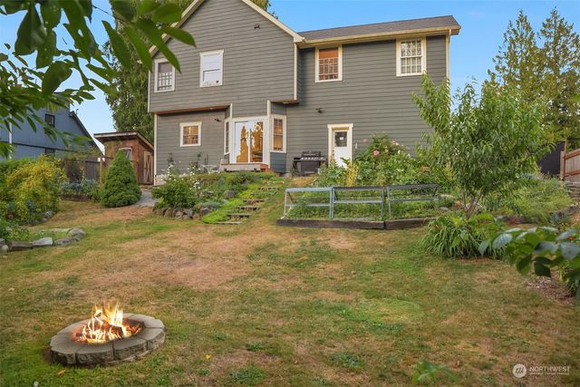 $594,000 | 9517 208th Avenue East, Lake Tapps, WA 98391