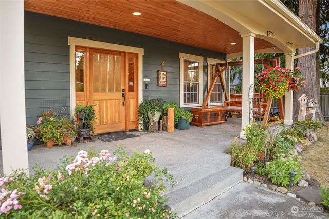 $594,000 | 9517 208th Avenue East, Lake Tapps, WA 98391