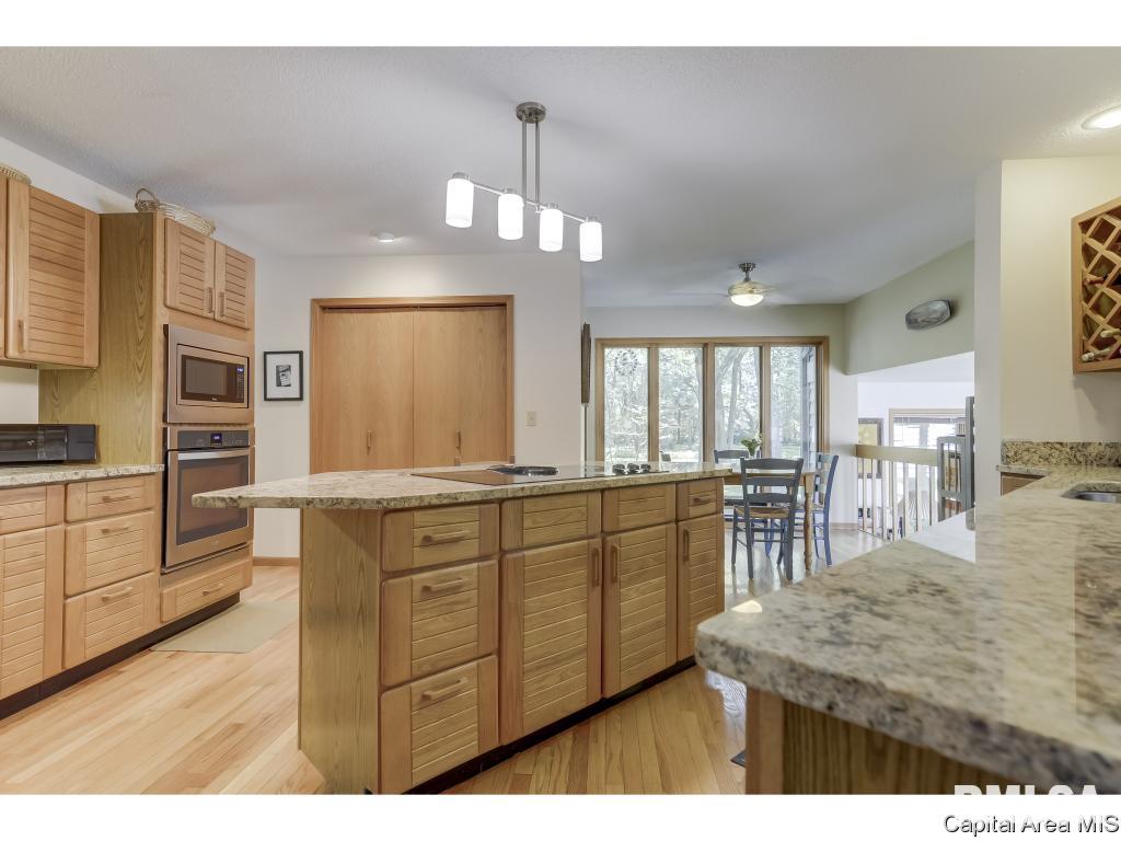 6 Forest Ridge Springfield, IL 62712 - Photo 11 of 36 Gallery Image 11
