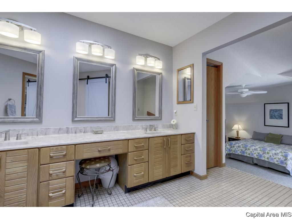 6 Forest Ridge Springfield, IL 62712 - Photo 19 of 36 Gallery Image 19