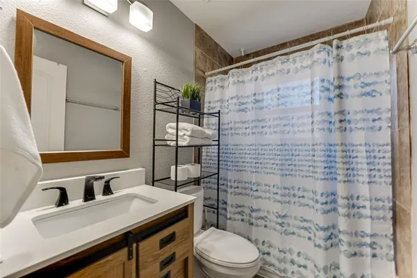 $200,000 | 206 College Street, Forney, TX 75126