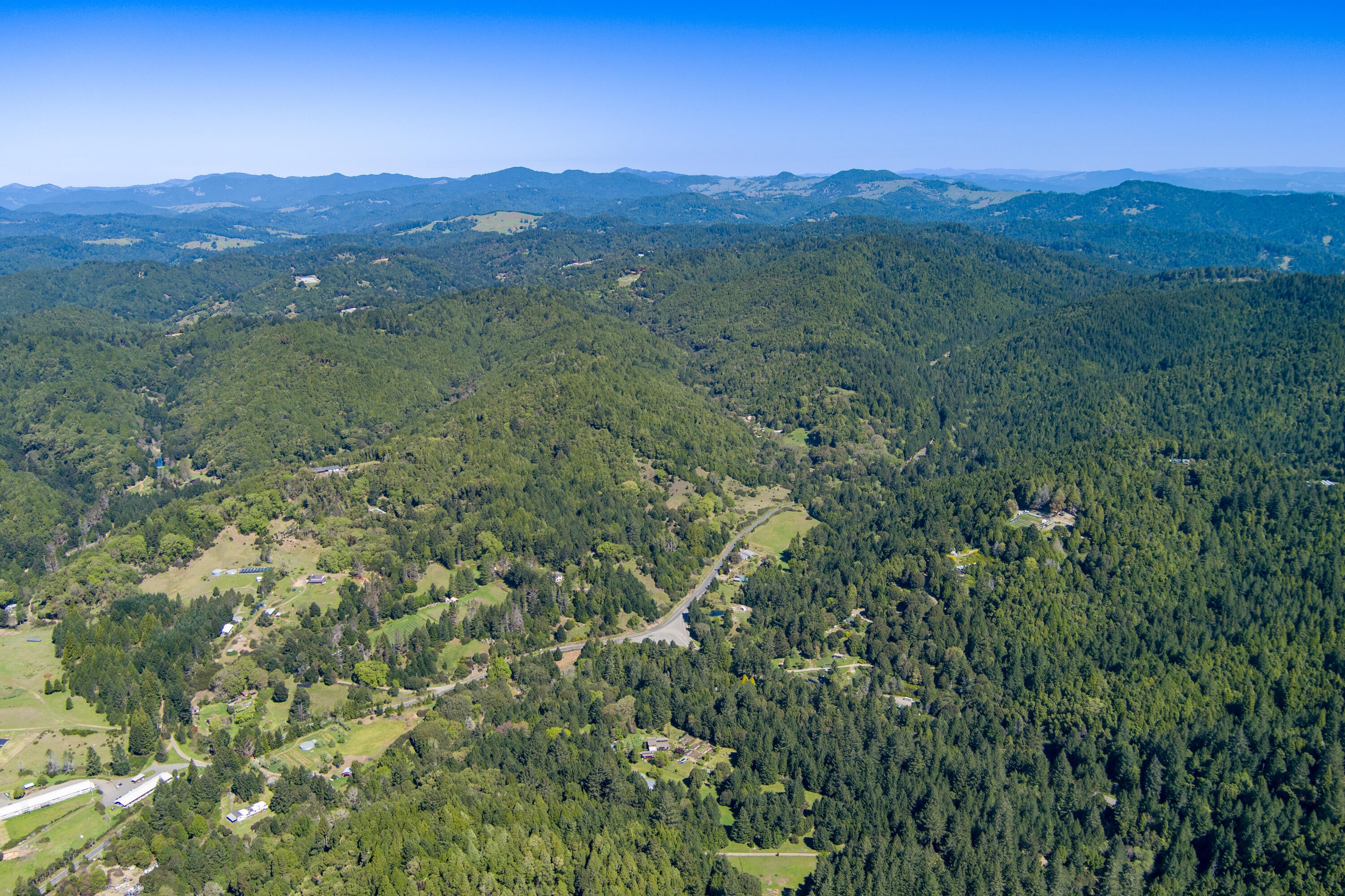 290 Green House Road Whitethorn, CA 95589 - Photo 6 of 73 06-290 Green House-206