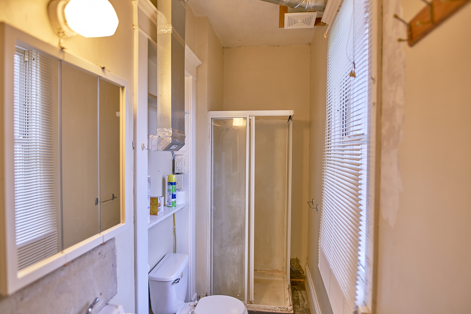 29721 East 3200 North Road Blackstone, IL 61313 - Photo 22 of 23 a bathroom with a shower and toilet