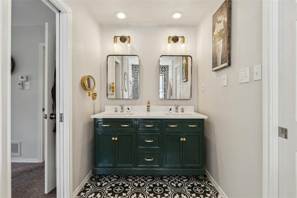 1207 Middlebrook Place Dallas, TX 75208 - Photo 22 of 40