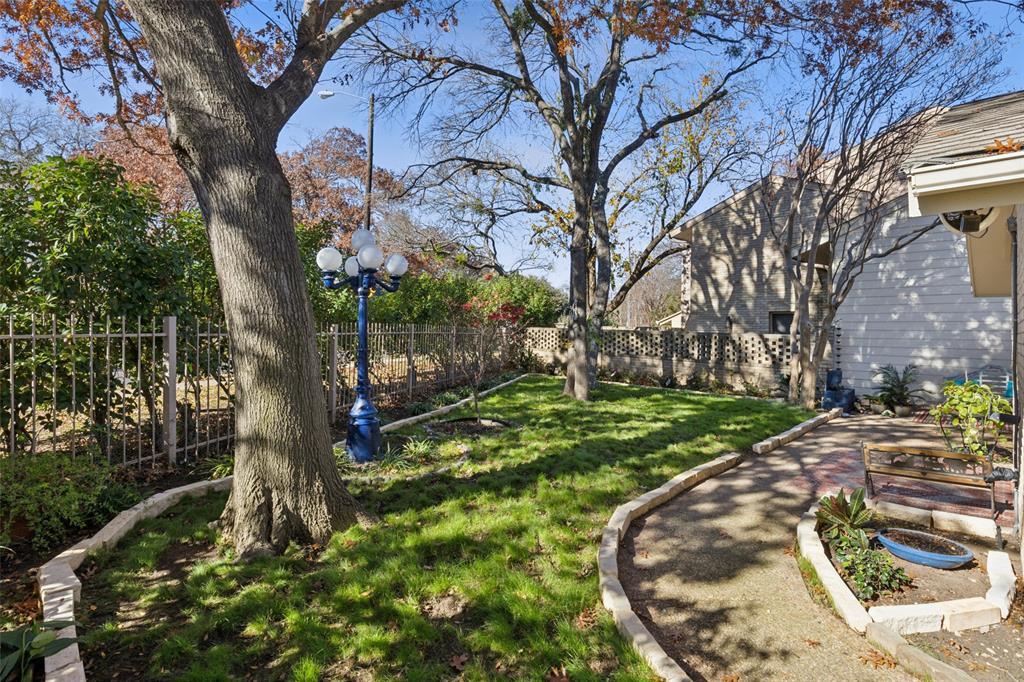 1207 Middlebrook Place Dallas, TX 75208 - Photo 32 of 40