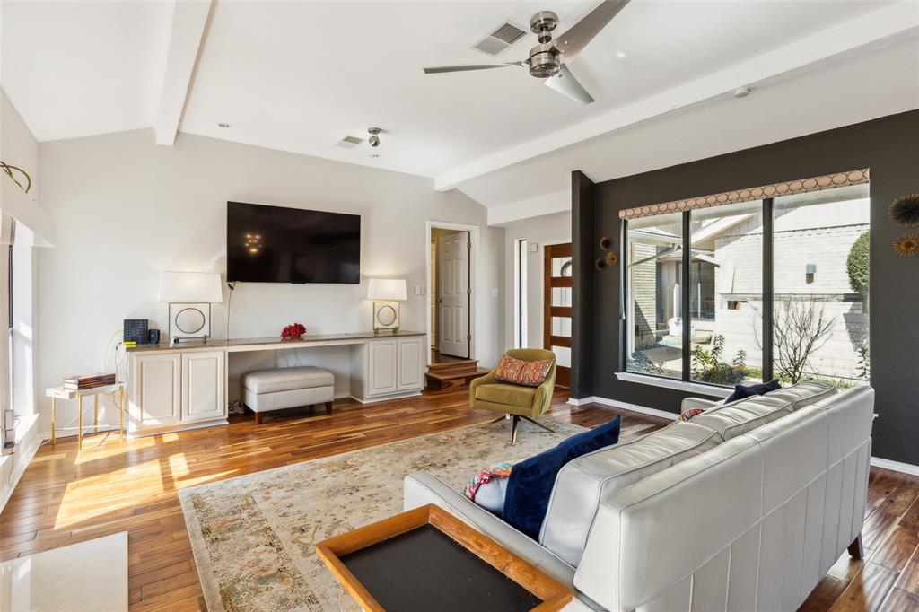 1207 Middlebrook Place Dallas, TX 75208 - Photo 7 of 40