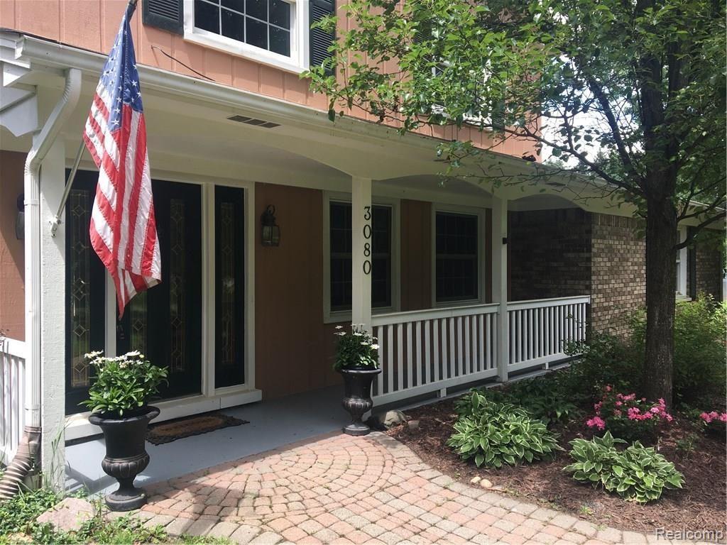 3080 Lake George Road Oakland, MI 48363 - Photo 2 of 17 Lake George Front.JPG