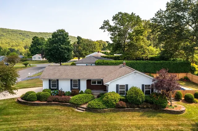 $475,000 | 9 Sandra Road, Easthampton, MA 01027