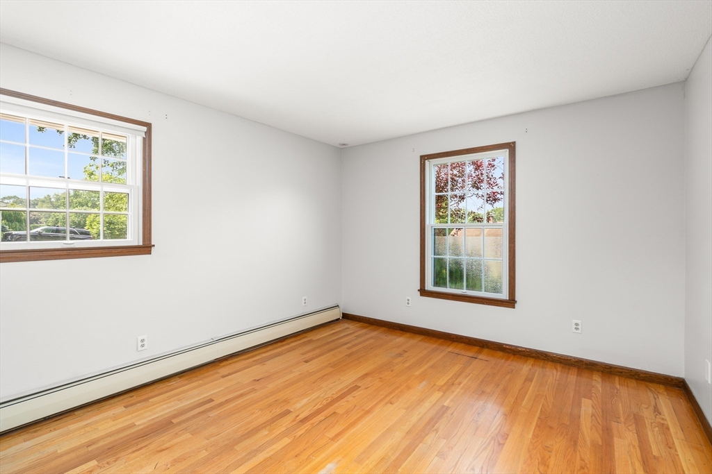 9 Sandra Road Easthampton, MA 01027 - Photo 26 of 42