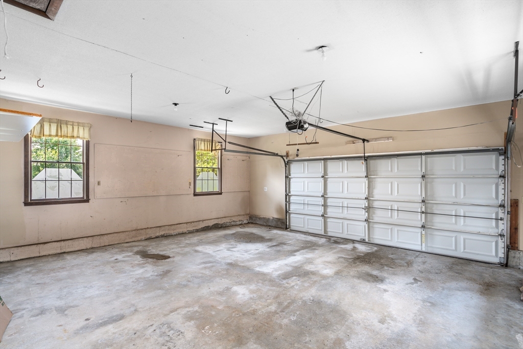 9 Sandra Road Easthampton, MA 01027 - Photo 35 of 42