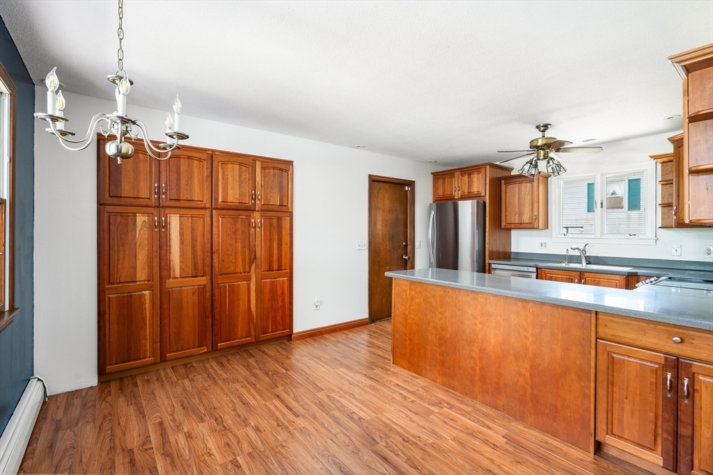 9 Sandra Road Easthampton, MA 01027 - Photo 10 of 42