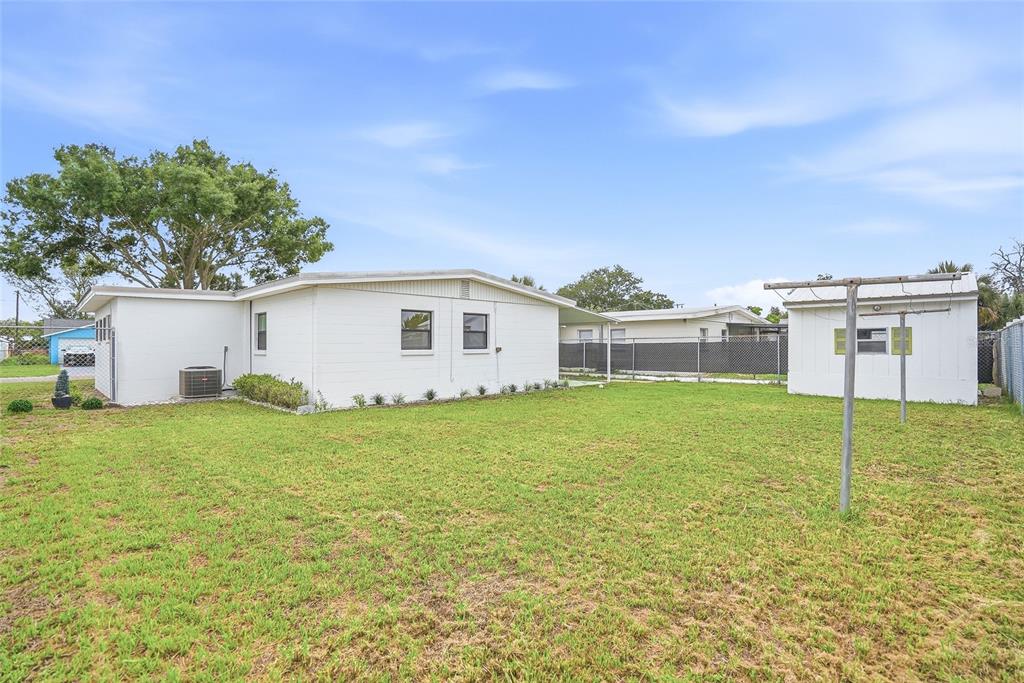 529 Firefly Lane Apollo Beach, FL 33572 - Photo 27 of 34