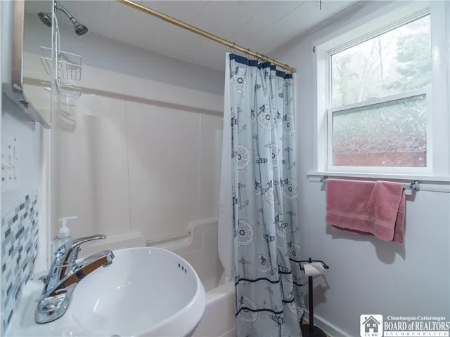 $344,900 | 6002 Whallon Alley, Chautauqua, NY 14757