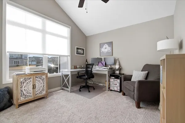 $425,000 | 6 Bucktown Court, Bloomington, IL 61705