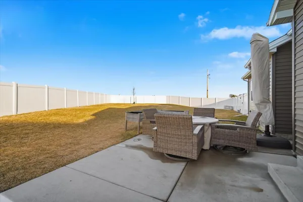 $425,000 | 6 Bucktown Court, Bloomington, IL 61705