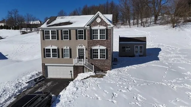 $374,900 | 515 Galileo Drive, Rostraver Township, PA 15012