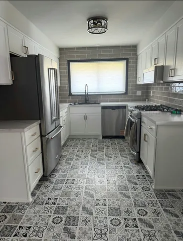 $3,200 | 6115 Colfax Lane South, Minneapolis, MN 55419