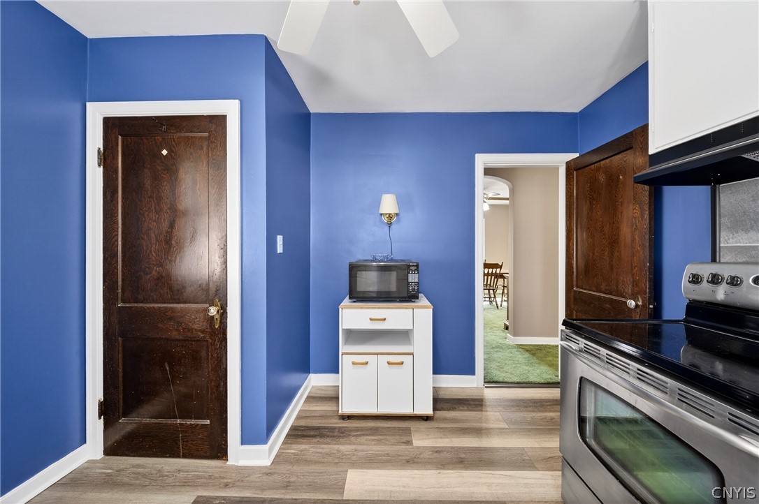 419 Darlington Road East Salina, NY 13208 - Photo 9 of 33