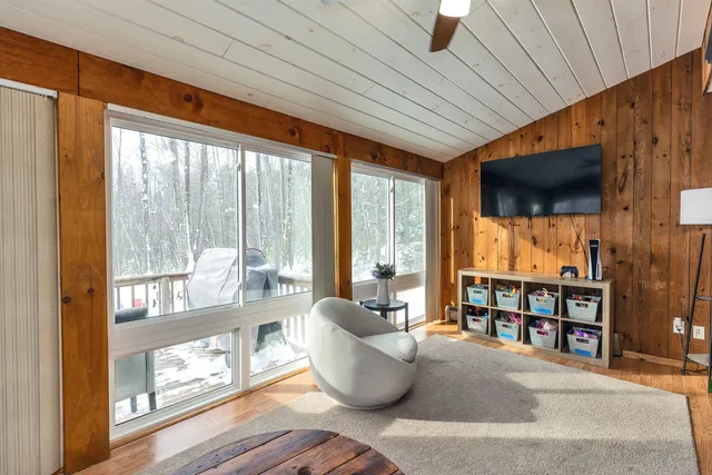 $485,000 | 412 Deerpath Lane, Pembroke, NH 03275