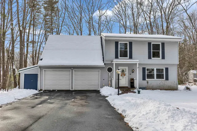 $485,000 | 412 Deerpath Lane, Pembroke, NH 03275