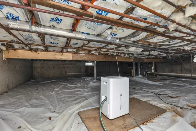 $485,000 | 412 Deerpath Lane, Pembroke, NH 03275