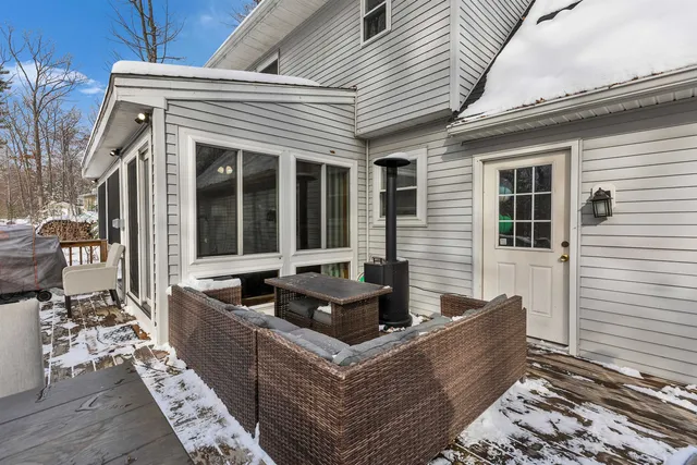 $485,000 | 412 Deerpath Lane, Pembroke, NH 03275