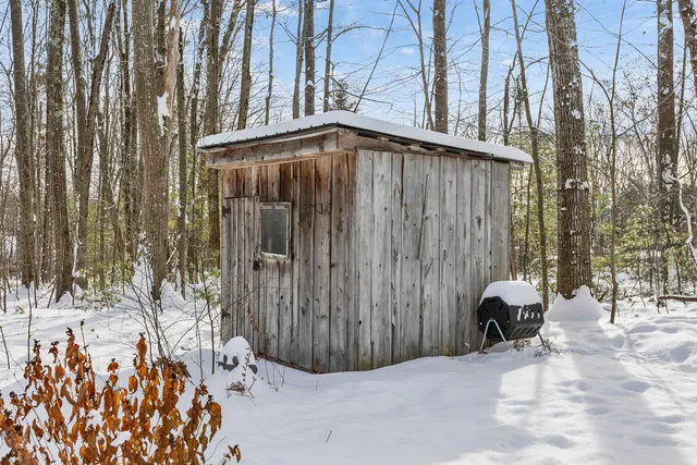 $485,000 | 412 Deerpath Lane, Pembroke, NH 03275