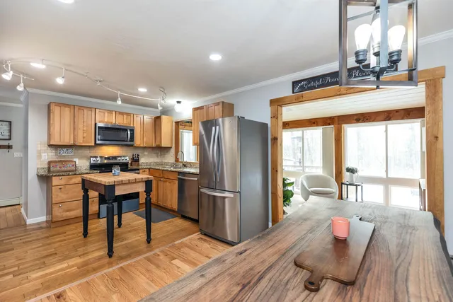 $485,000 | 412 Deerpath Lane, Pembroke, NH 03275