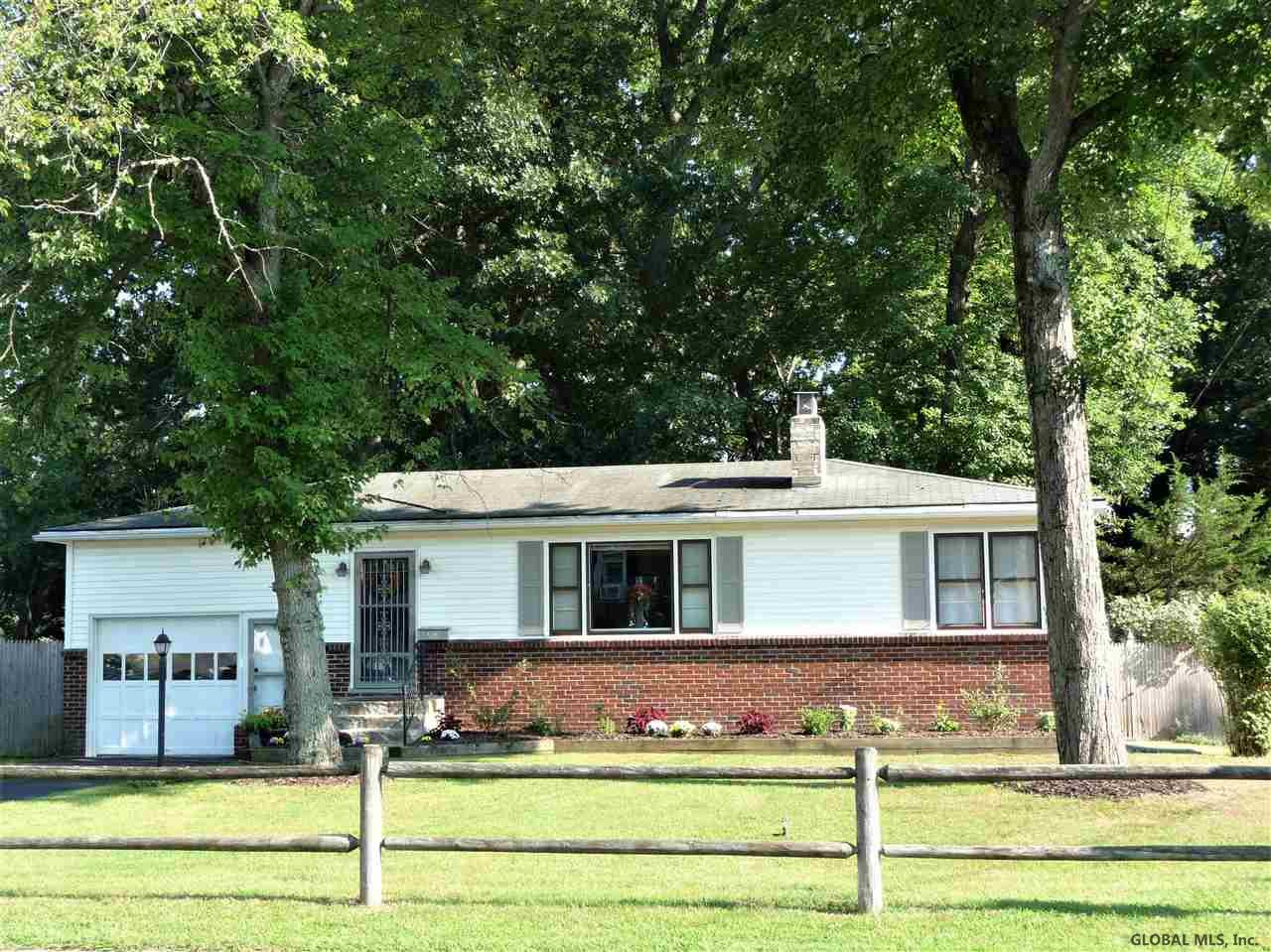 98 Osborne Road Colonie, NY 12205 - Photo 2 of 33 Photo 2