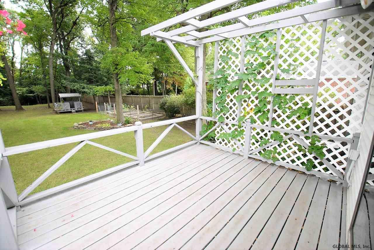 98 Osborne Road Colonie, NY 12205 - Photo 6 of 33 Photo 6