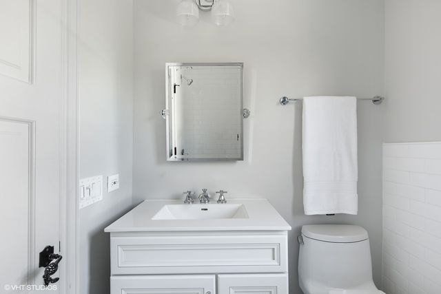 $1,935,763 | 265 Hawthorn Avenue, Glencoe, IL 60022