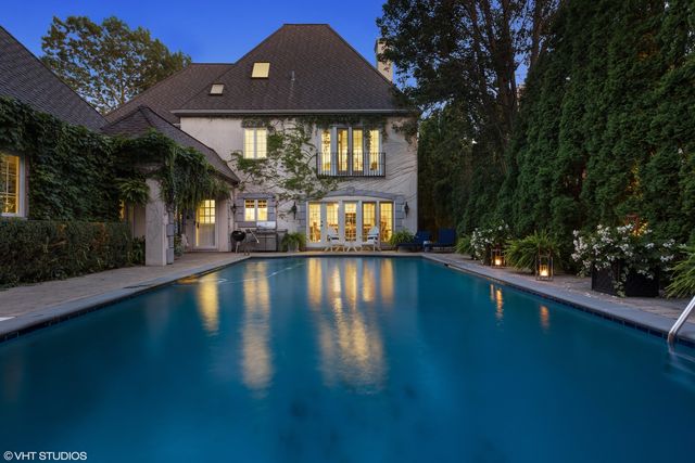 $1,935,763 | 265 Hawthorn Avenue, Glencoe, IL 60022