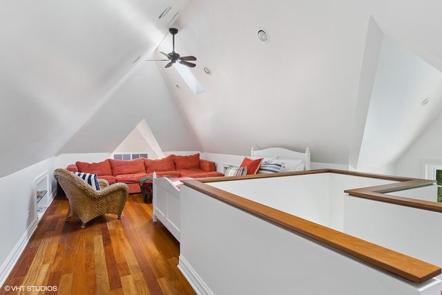 $1,935,763 | 265 Hawthorn Avenue, Glencoe, IL 60022