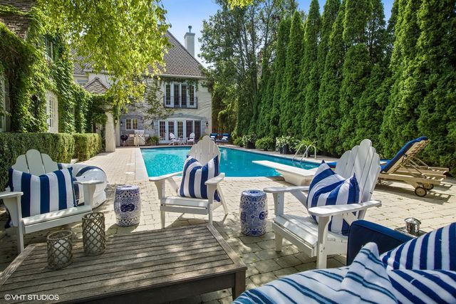 $1,935,763 | 265 Hawthorn Avenue, Glencoe, IL 60022