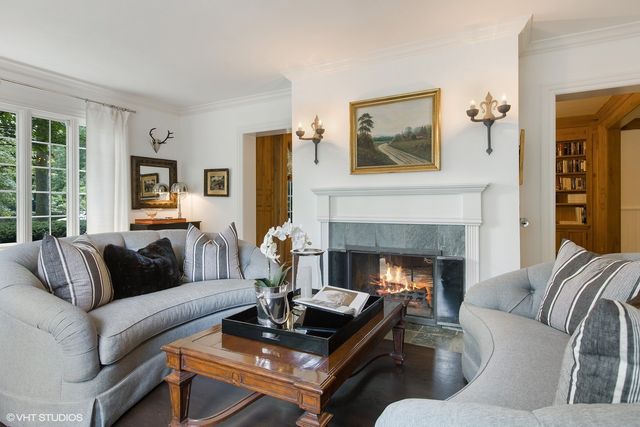 $1,935,763 | 265 Hawthorn Avenue, Glencoe, IL 60022