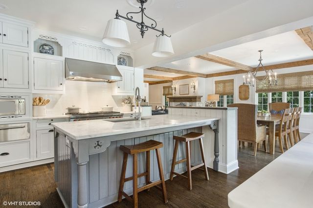 $1,935,763 | 265 Hawthorn Avenue, Glencoe, IL 60022