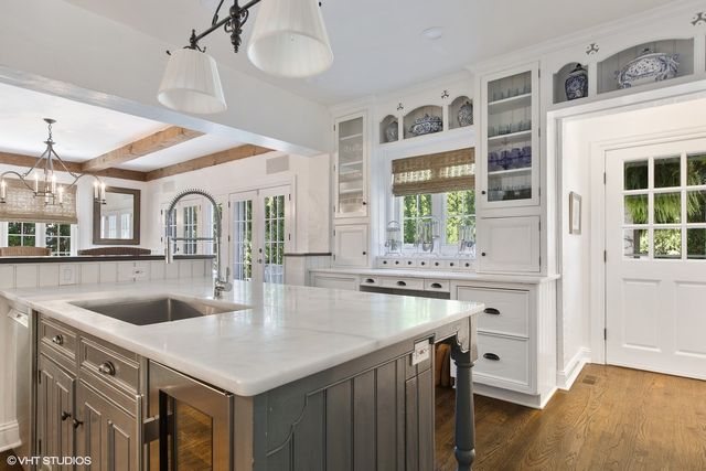 $1,935,763 | 265 Hawthorn Avenue, Glencoe, IL 60022