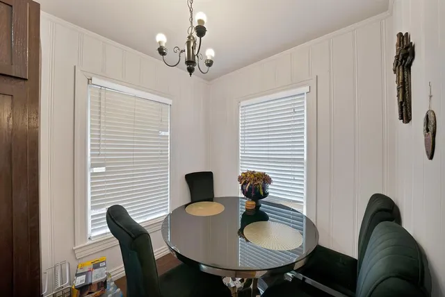 $330,000 | 2510 West Jefferson Boulevard, Dallas, TX 75211