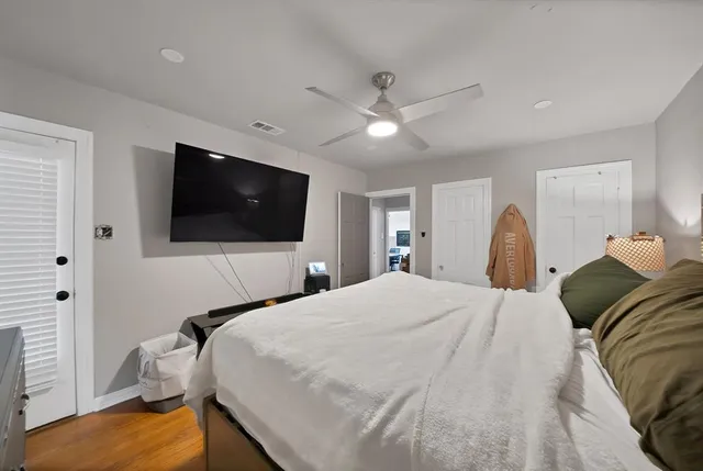 $330,000 | 2510 West Jefferson Boulevard, Dallas, TX 75211