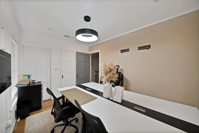 $330,000 | 2510 West Jefferson Boulevard, Dallas, TX 75211