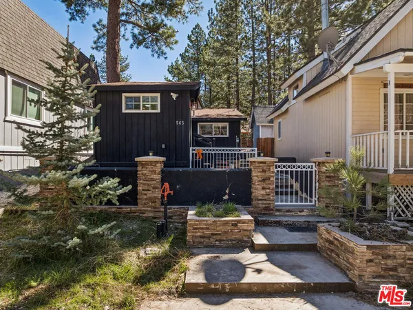 $375,000 | 565 Lakewood Lane, Big Bear Lake, CA 92315
